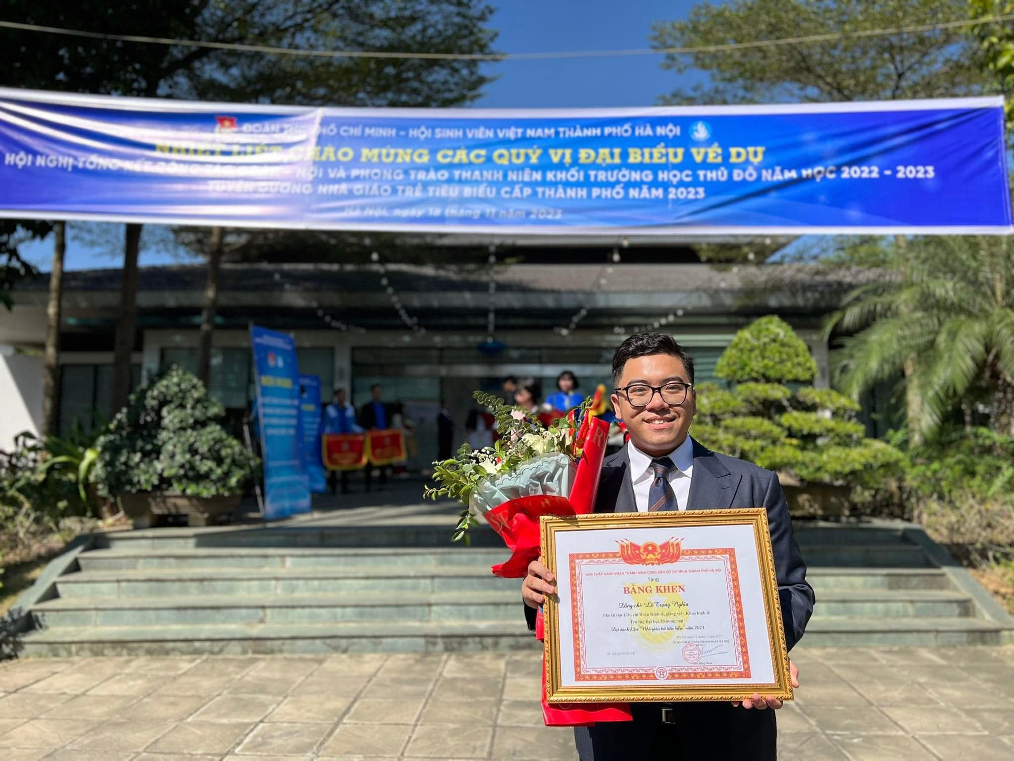 Giảng viên Khoa Kinh tế vinh dự nhận Bằng khen Nhà giáo trẻ tiêu biểu 2023 của Thành đoàn Hà Nội
